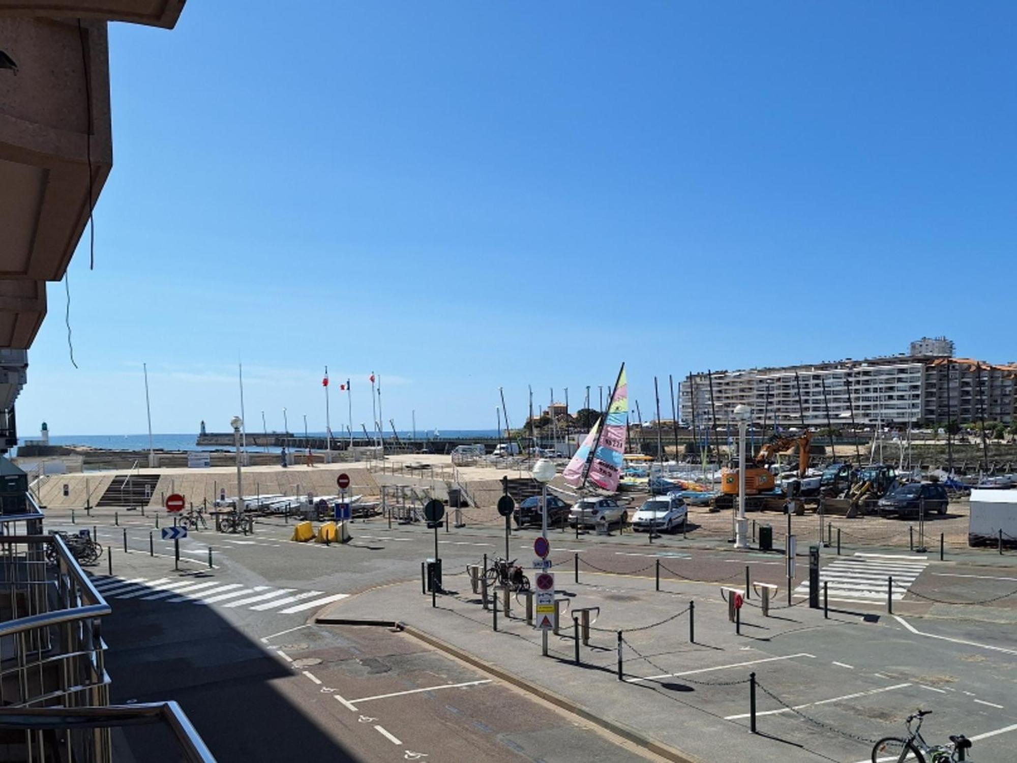 Studio Alcove - Face Au Chenal, 50M Plage/Port, 700M Centre-Ville, Capacite 3 Pers., Confort Moderne - Fr-1-331-202 Les Sables-d'Olonne Exterior photo